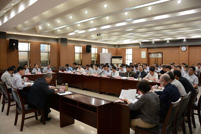 仵江主持召开区级领导联系包抓重点项目工作推进会|查摆问题 反思原因 下势整改 坚决打赢投资翻身仗