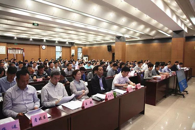 新城区举行“凝心聚力强服务，提升效能做示范”追赶超越擂台赛