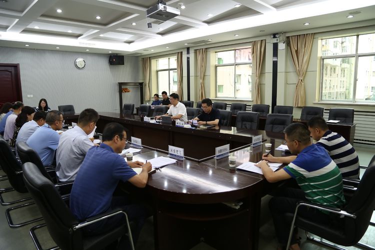 王征同志组织召开全区创卫复审工作推进会